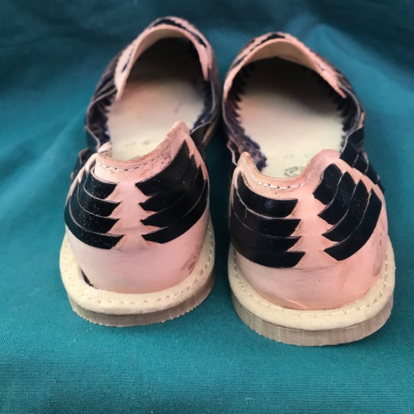 Women’s huaraches - Picture 3 of 6